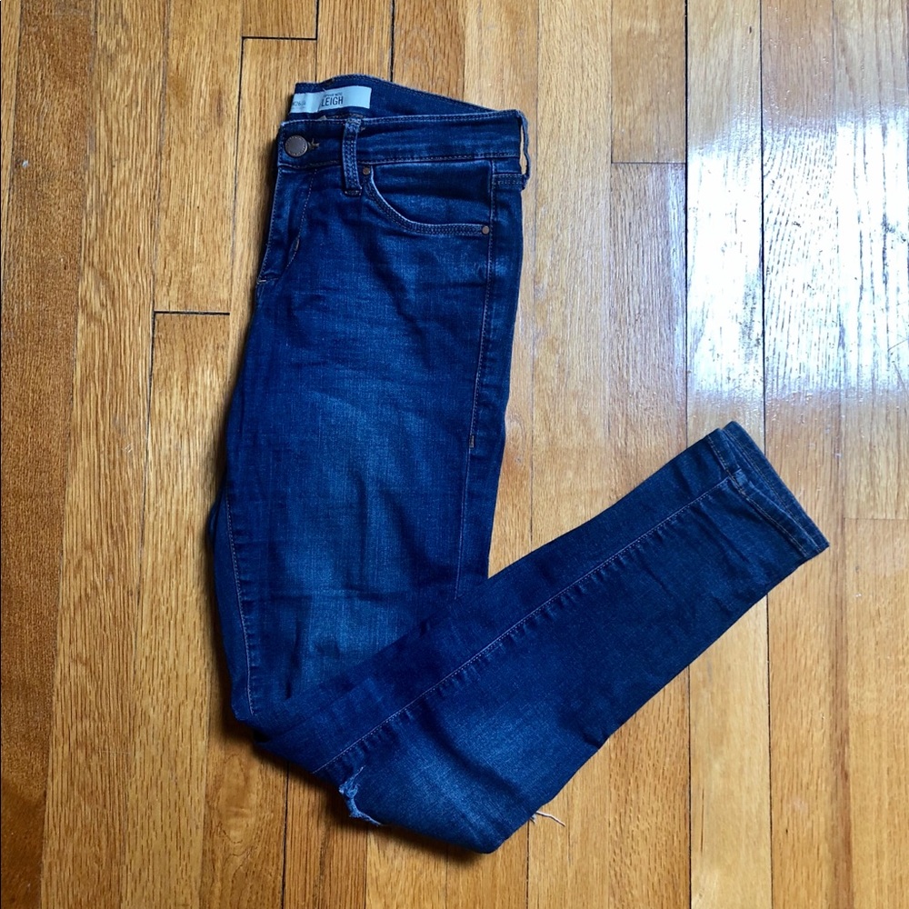 Topshop • MOTO Leigh Jeans • Ripped Knees • 26